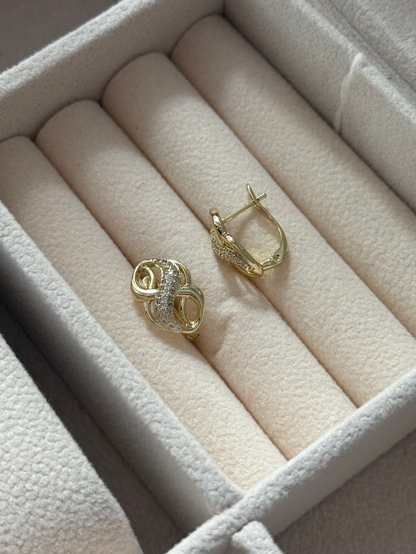 Pendientes modelo 019