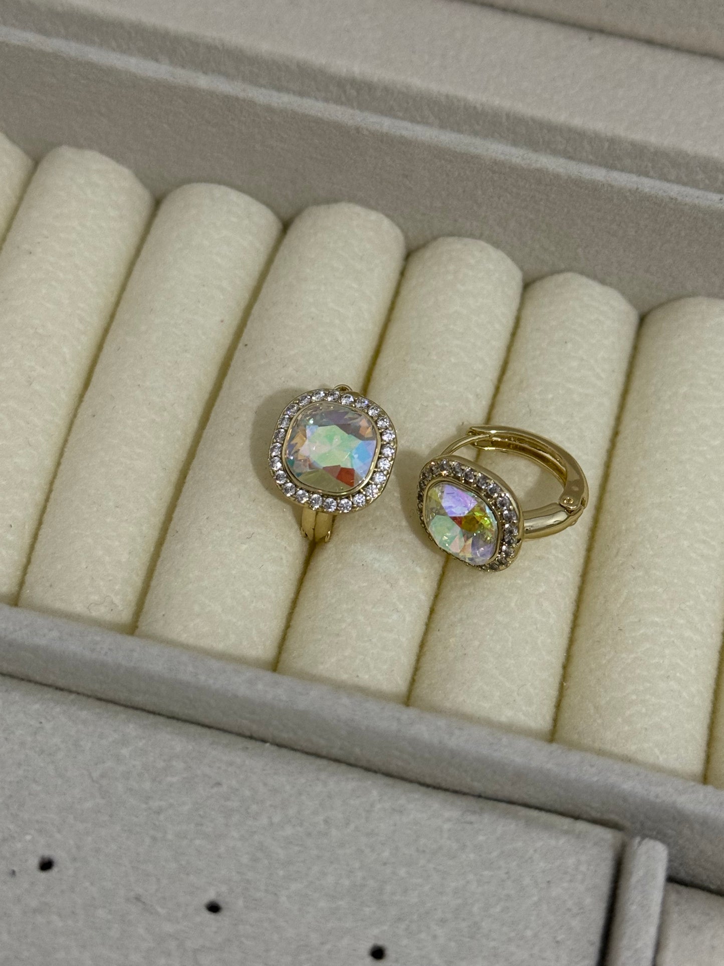 Pendientes multicolor modelo 008