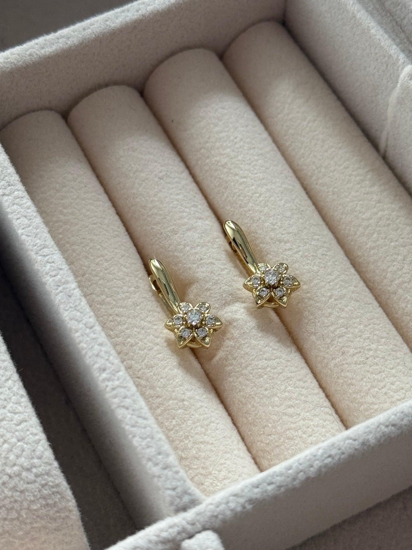 Pendiente modelo 017