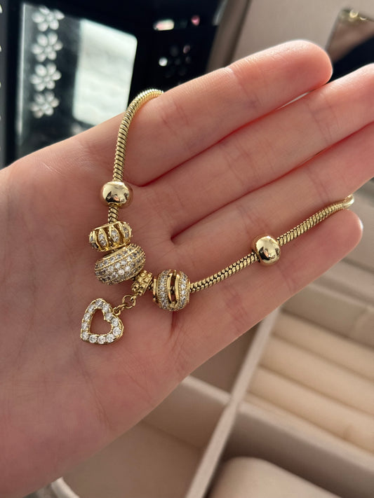 Pulsera charm modelo 001