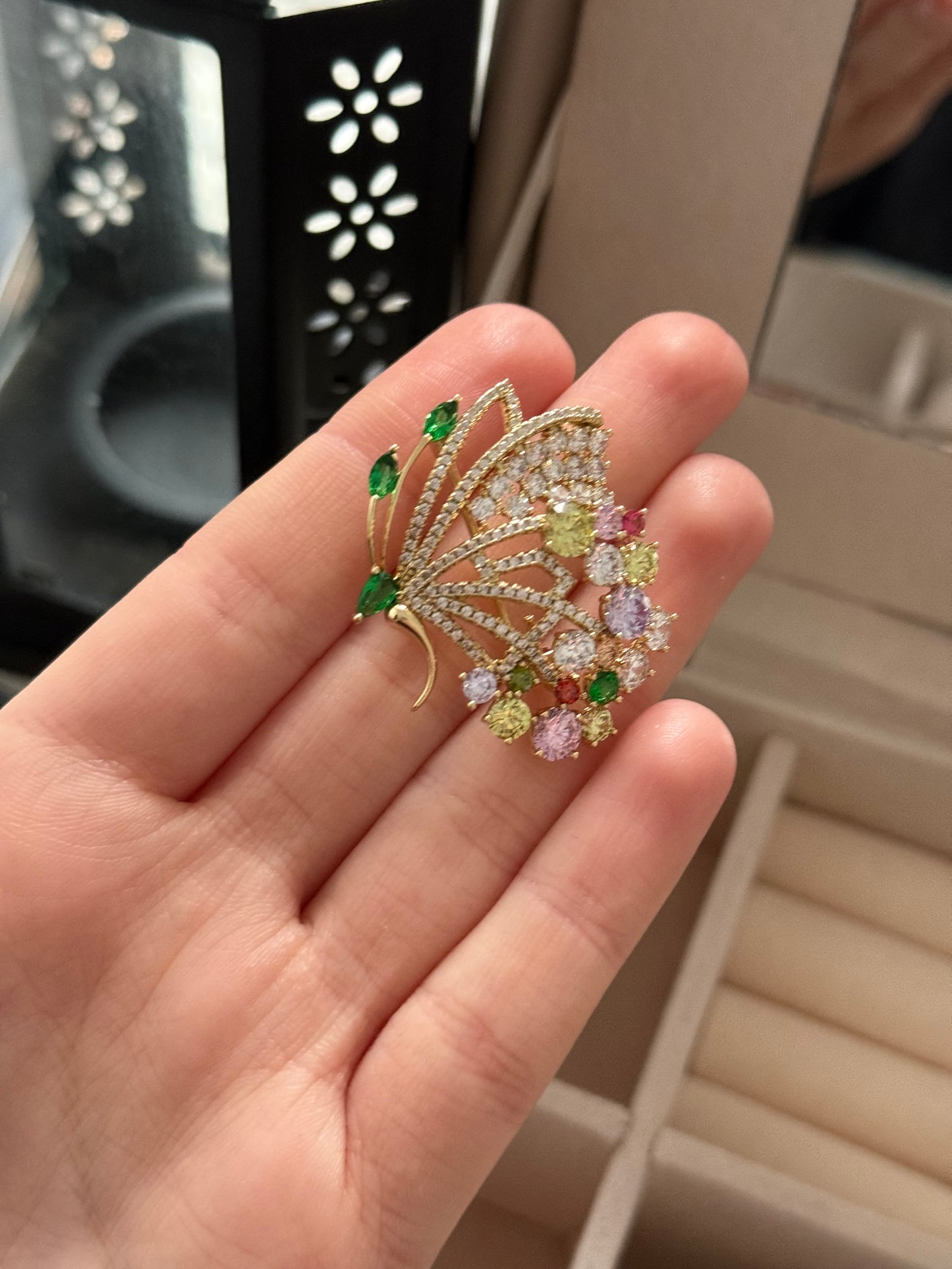 Broche