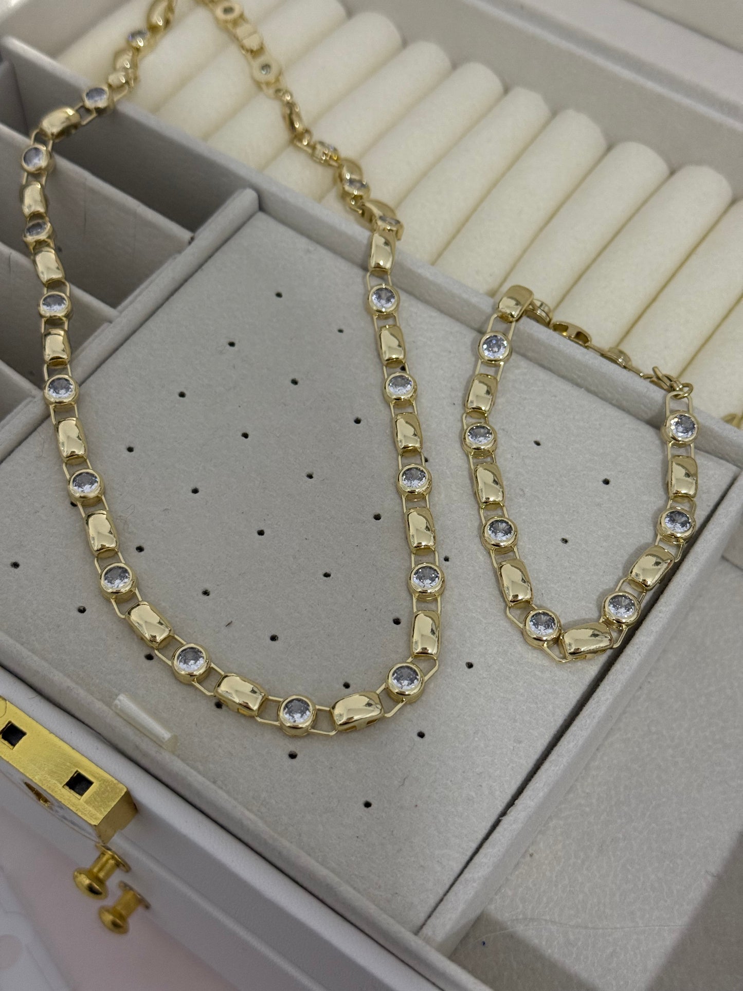 Conjunto oro 14k modelo 001